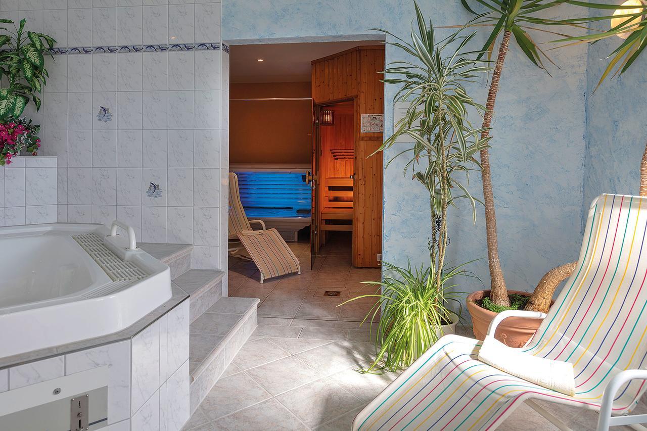 בינץ Hotel Deutsche Flagge מראה חיצוני תמונה