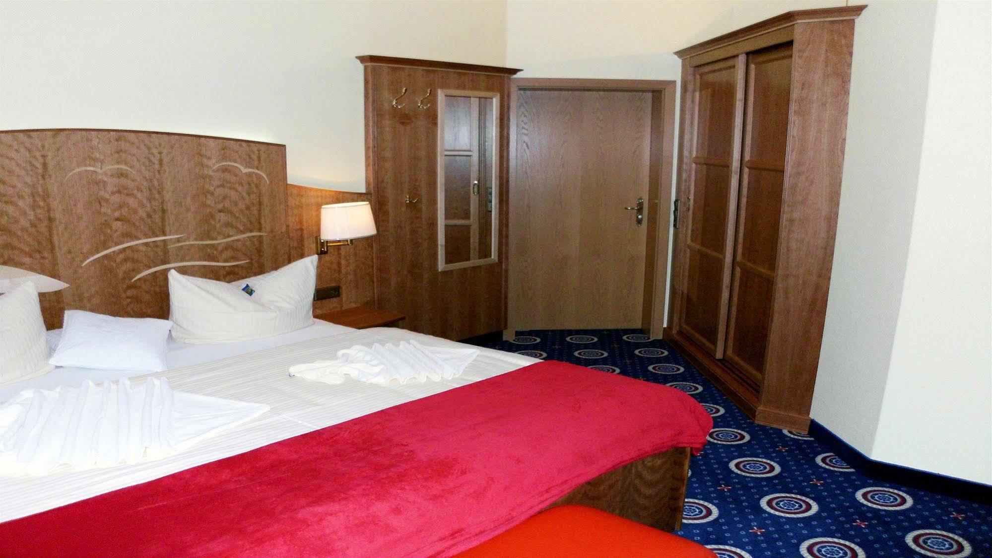 בינץ Hotel Deutsche Flagge מראה חיצוני תמונה