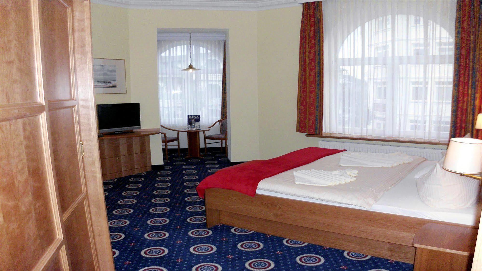 בינץ Hotel Deutsche Flagge מראה חיצוני תמונה