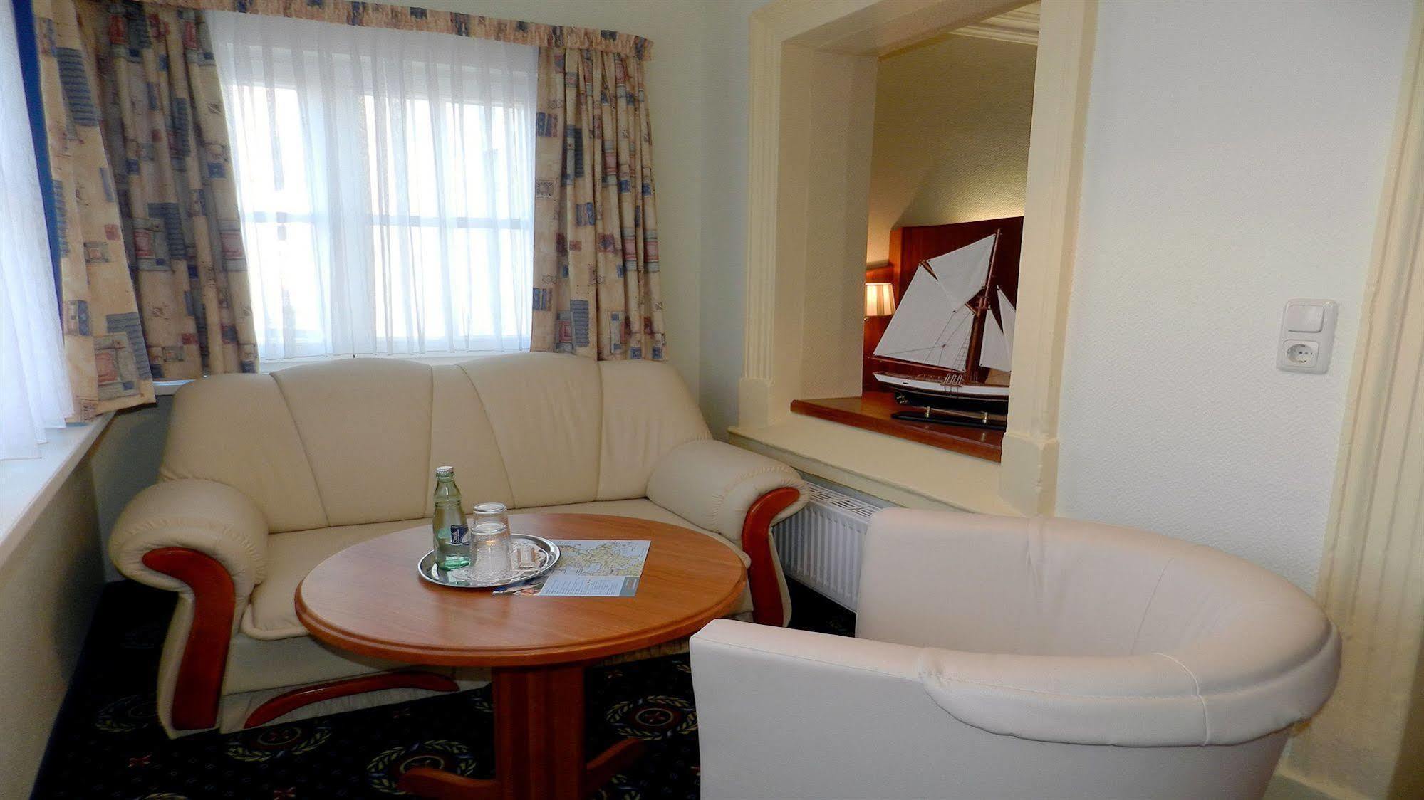 בינץ Hotel Deutsche Flagge מראה חיצוני תמונה